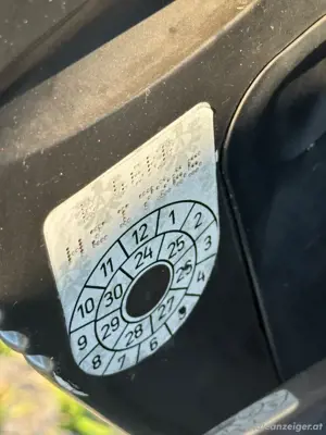 Suzuki Burgman 650 Executive Bild 7