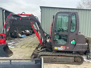 YANMAR B30V Minibagger 3 Tonnen Bild 8