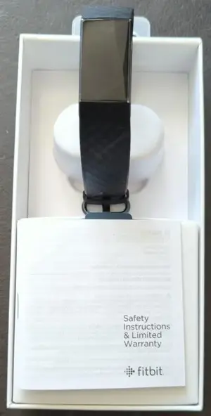 Fitbit Unisex-Adult Charge 3 Der Innovative Gesundheits-und Fitness-Tracker, Berry Sport Advanced He Bild 4