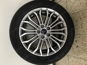 Sommerreifen mit Alufelgen