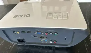 BenQ Beamer W700 Bild 2