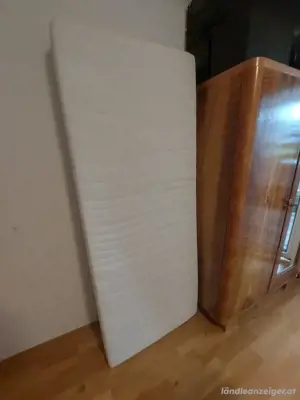 Matratze 200 x 80 x 20 neuwertig 