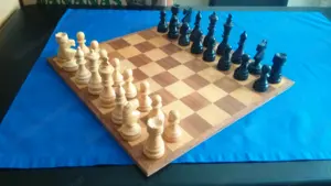 Schachbrett Unikat handgefertigt Bild 2