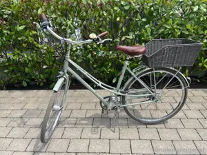 Verkaufe neuwertiges Jugend-   Damenfahrrad Bild 2