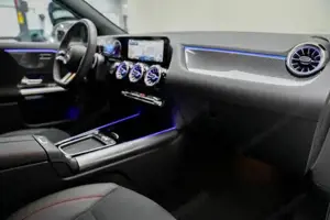 Mercedes-Benz GLA 200 d 4MATIC W-Paket Navi Night Sport KAM Bild 8