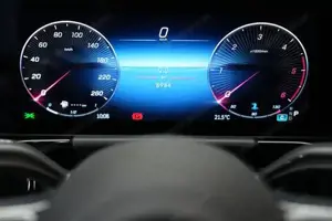 Mercedes-Benz GLA 200 d 4MATIC W-Paket Navi Night Sport KAM Bild 5