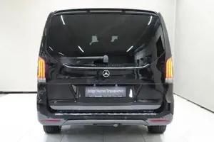 Mercedes-Benz V 300 d 4MATIC AVANTGARDE Lang SpurH Sport ACC Bild 13
