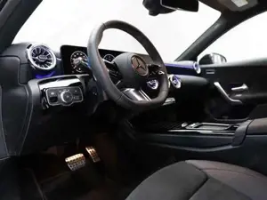 Mercedes-Benz A 180 d Kompaktlimousine W-Paket Night Navi Sport Bild 6