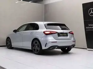 Mercedes-Benz A 200 d Kompaktlimousine W-Paket Night Navi Sport Bild 8