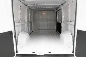 Peugeot Boxer 330 2.2 BlueHDi L2H1 3,0t S (EU6d) SpurH Bild 7