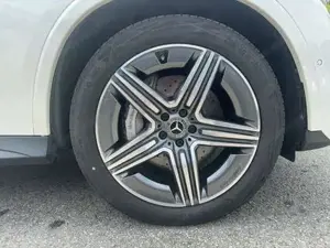 Mercedes-Benz GLC 220 d 4MATIC LED Navi Sport S-Sitz Night LM Bild 8