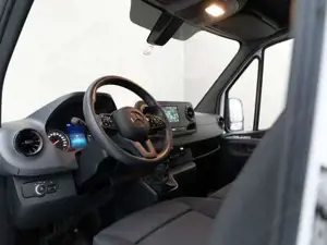 Mercedes-Benz Sprinter 317 CDI Kasten Hochdach Lang Navi KAM Bild 5