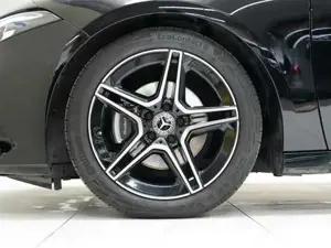 Mercedes-Benz A 180 d Kompaktlimousine W-Paket Night Navi Sport Bild 8