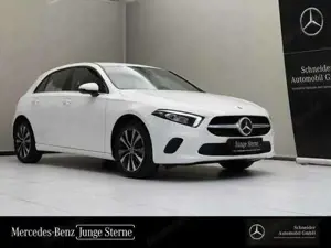 Mercedes-Benz A 250 e Kompaktlimousine SpurH Navi KlimaA LED Bild 12