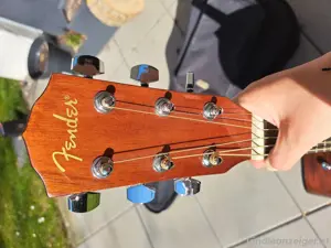 Fender Gitarre nagelneu Bild 3