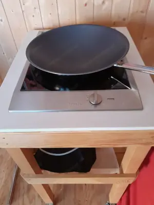 MIELE Induktionswok mit Pfanne Bild 2