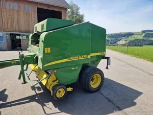 John Deere 578