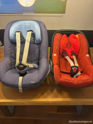 Zwei Maxi-Cosi Kindersitze mit ISOFIX-Station Bild 4