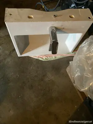 Waschbecken gebraucht Bild 2