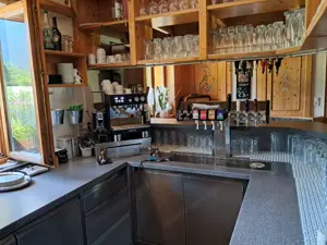 Schönes Restaurant mit großer Terrasse direkt am Waldrand Bild 9