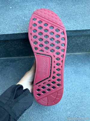 Adidas NMD R1 Black Red NEU & ungetragen Bild 3