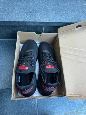 Adidas NMD R1 Black Red NEU & ungetragen Bild 4