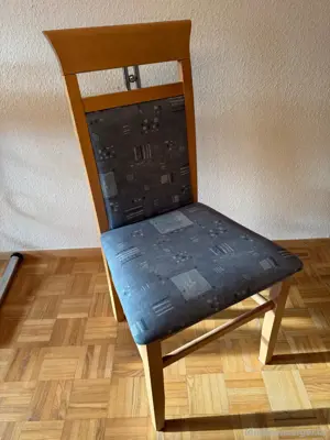 Großer Esstisch aus Vollholz mit 10 Stühlen zu verkaufen Bild 4