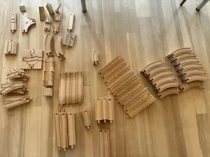 BRIO Holzeisenbahn Bild 3