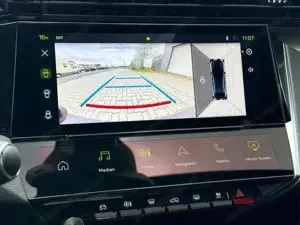 Peugeot 408  Bild 10