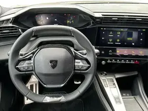Peugeot 408  Bild 8