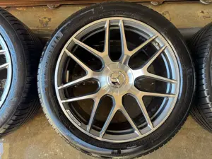 22 Zoll original AMG Kreuzspeiche Felgen Räder Bild 2