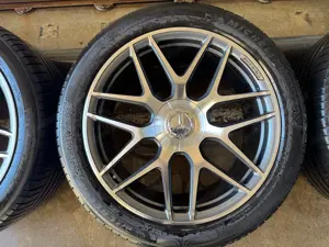 22 Zoll original AMG Kreuzspeiche Felgen Räder Bild 3
