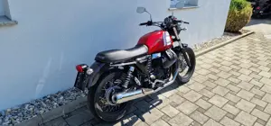 Moto Guzzi 750 V7 II Special A2 Cafe Racer Bild 8