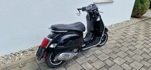 Vespa GTS 300 ABS Erstzulassung 18.05.2020  Bild 2