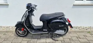 Vespa GTS 300 ABS Erstzulassung 18.05.2020  Bild 5