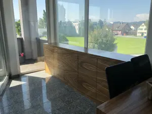 Ein-Zimmerwohnung mit fantastischem Ausblick nach Westen - voll möbliert - ab sofort Bild 3