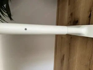 Schreibtisch weiß manuell höhenverstellbar Bild 3