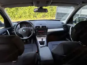 BMW X3 2,5x drive Bild 6