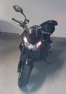 Kawasaki Z750 Bild 2