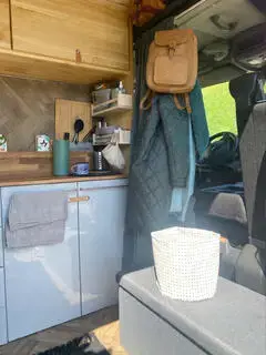 Verkaufe autarken Camper Bild 5