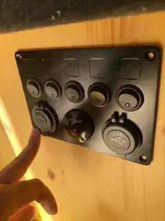 Verkaufe autarken Camper Bild 4