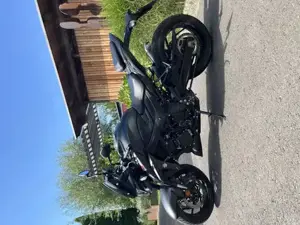 Suzuki GSX S750 Bild 3