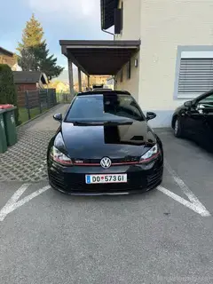 Volkswagen Golf 7 GTI 2.0 DSG Leder DCC Bild 2