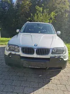 BMW X3 E83 3.0 L Diesel 218 PS, BJ 07 2005, knapp 260.000 KM Bild 3