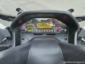 Suzuki Burgman 650 Bild 3