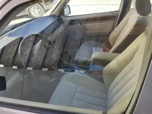 Mercedes e 300 W124 Bild 3