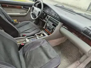 Audi A6 Avant 1.9 TDI C4 Kombi Klima AHK EFH Rarität Bild 4