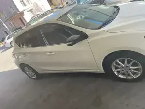 Nissan Pulsar Black Edition 1,5 dci Bild 3