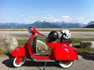 Vespa 125 GTR Bild 3