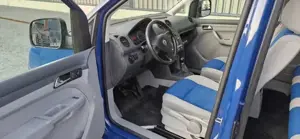 VW Caddy  Barrierefrei  Bild 10